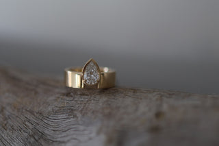 GODDESS RING