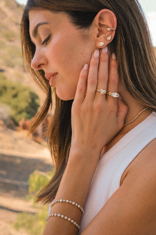 BEZEL SHAPE EARRINGS - PEAR